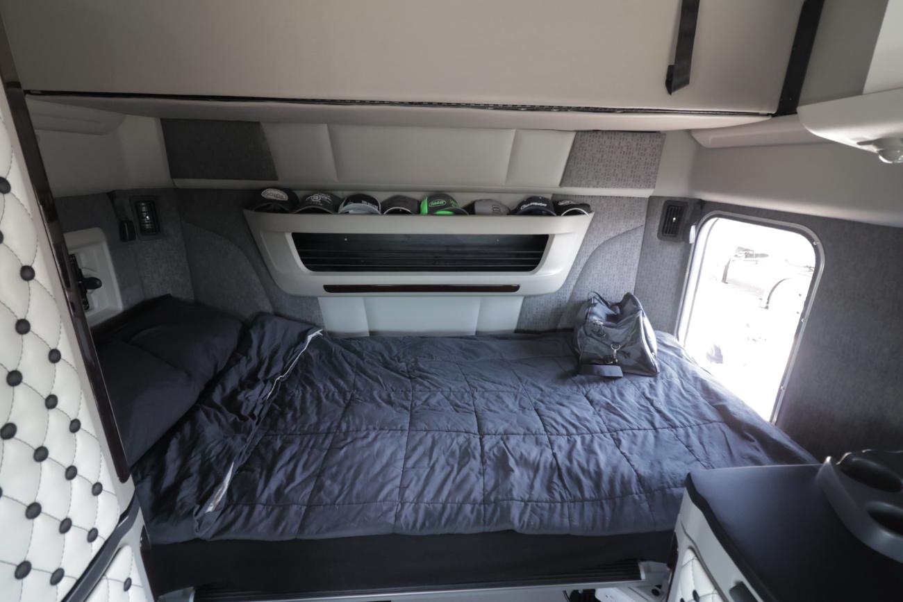 How Do I Maintain a Clean and Organized Truck Interior? How Do I Maintain a Clean and Organized Truck Interior?