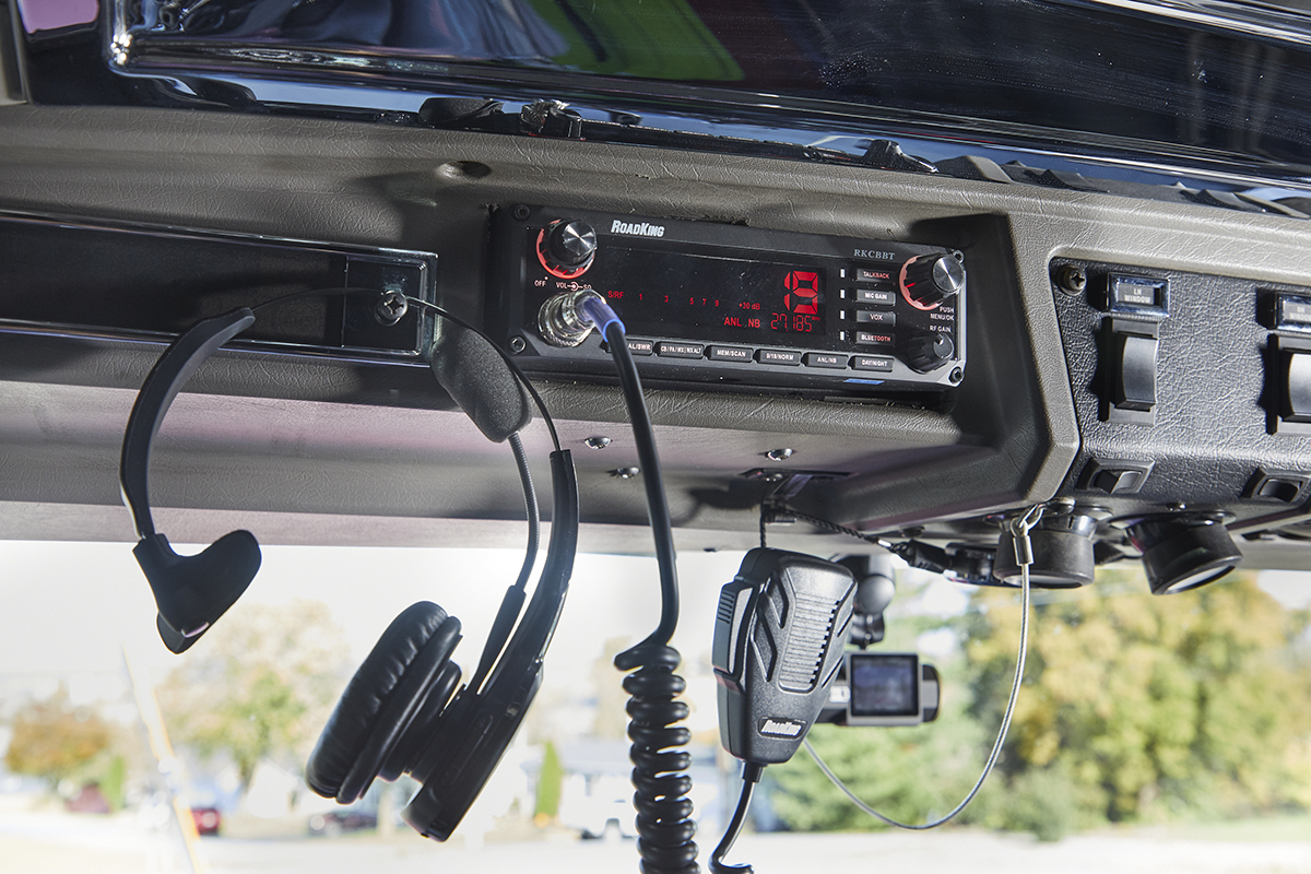 5 Reasons A CB Radio Is Lifesaving